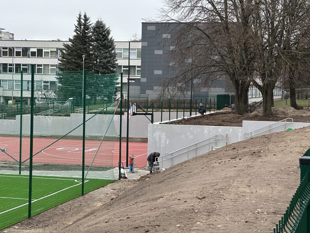Lazdynų vidurinės sporto aikštynas (Žėručio g. 4) - Sports field or court - construction photos