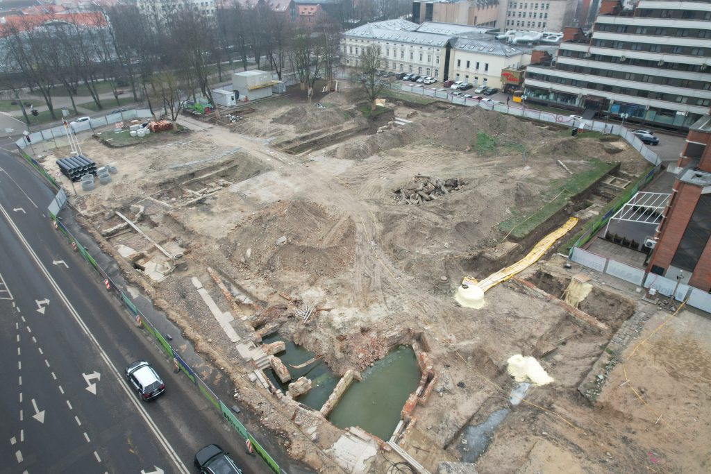 Atgimimo aikštė (Danės g. 17B, Danės g. 17C) - Park, Parkimishoone - ehituse fotod