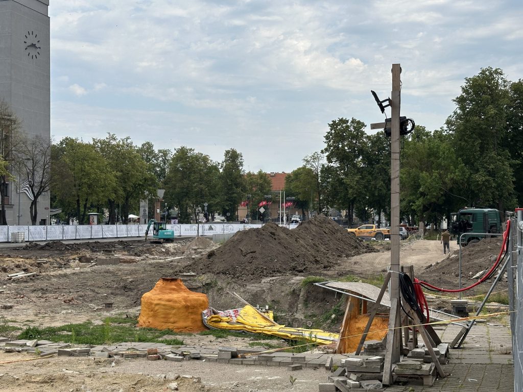 Atgimimo aikštė (Danės g. 17B, Danės g. 17C) - Park, Parkimishoone - ehituse fotod