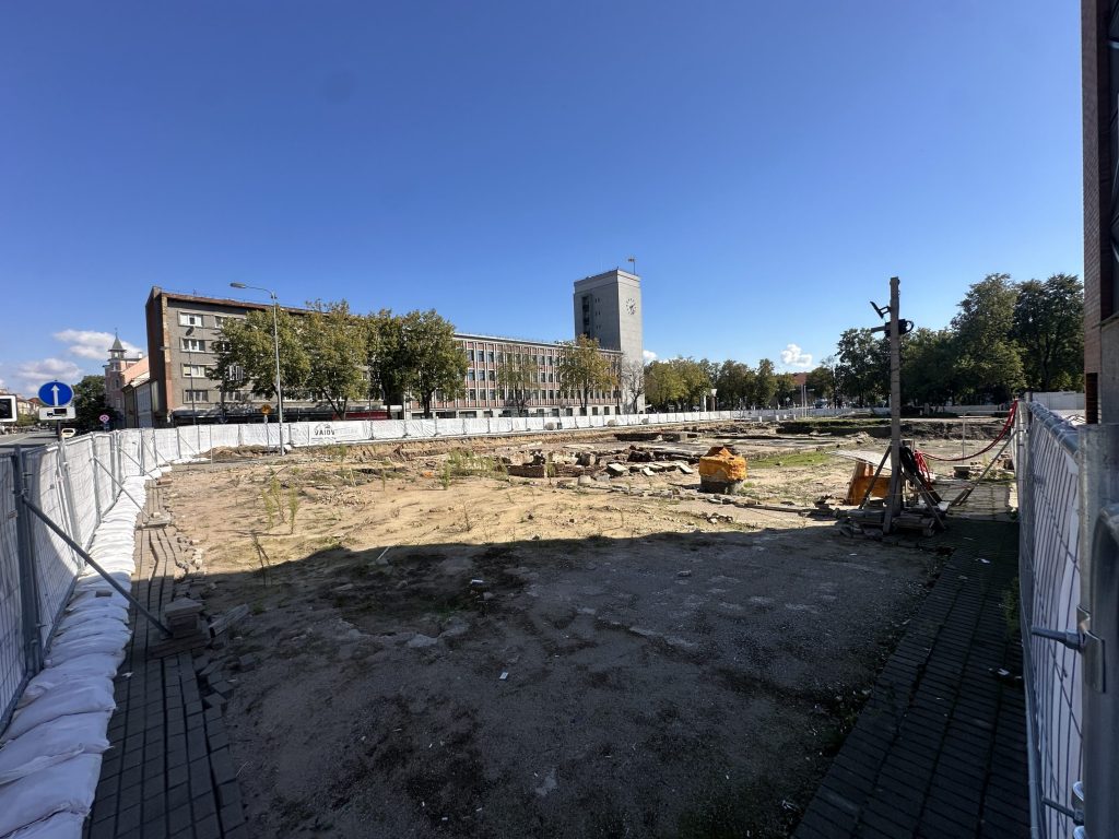 Atgimimo aikštė (Danės g. 17B, Danės g. 17C) - Park, Parkimishoone - ehituse fotod