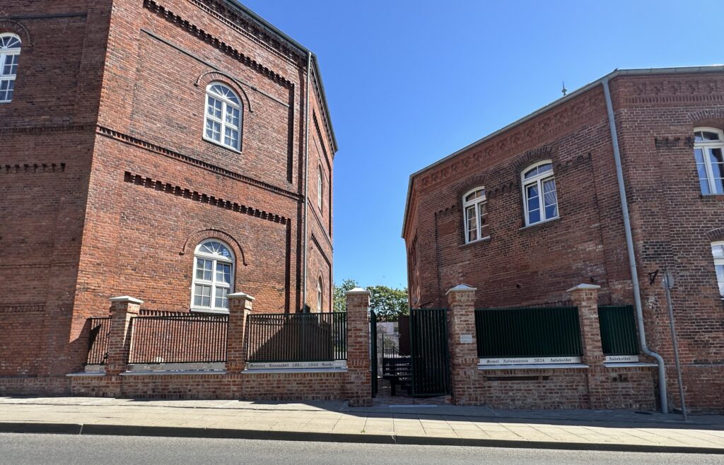 Klaipėdos dujų fabriko antrosios saugyklos atnaujinimas (Liepų g. 47, Trilapio g. 4) - Muzejs - būvdarbu attēli