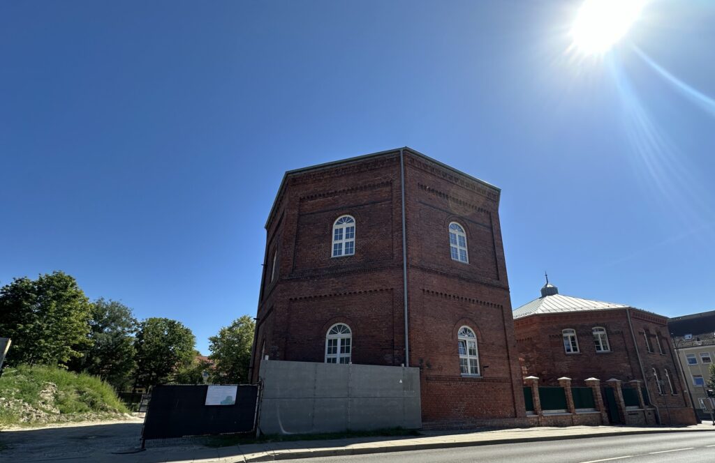 Klaipėdos dujų fabriko antrosios saugyklos atnaujinimas (Liepų g. 47, Trilapio g. 4) - Muzejs - būvdarbu attēli