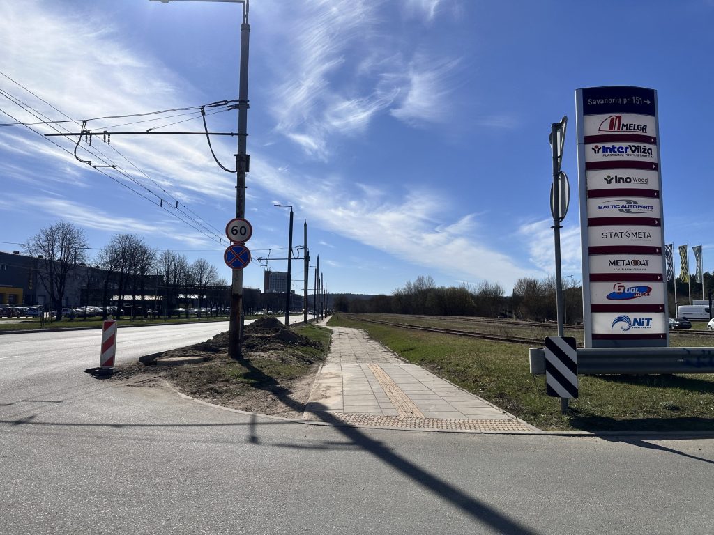 Savanorių pr. (nuo Elektrinės g. iki Titnago g.) dviračių takas (Savanorių pr.) - Bike path - construction photos