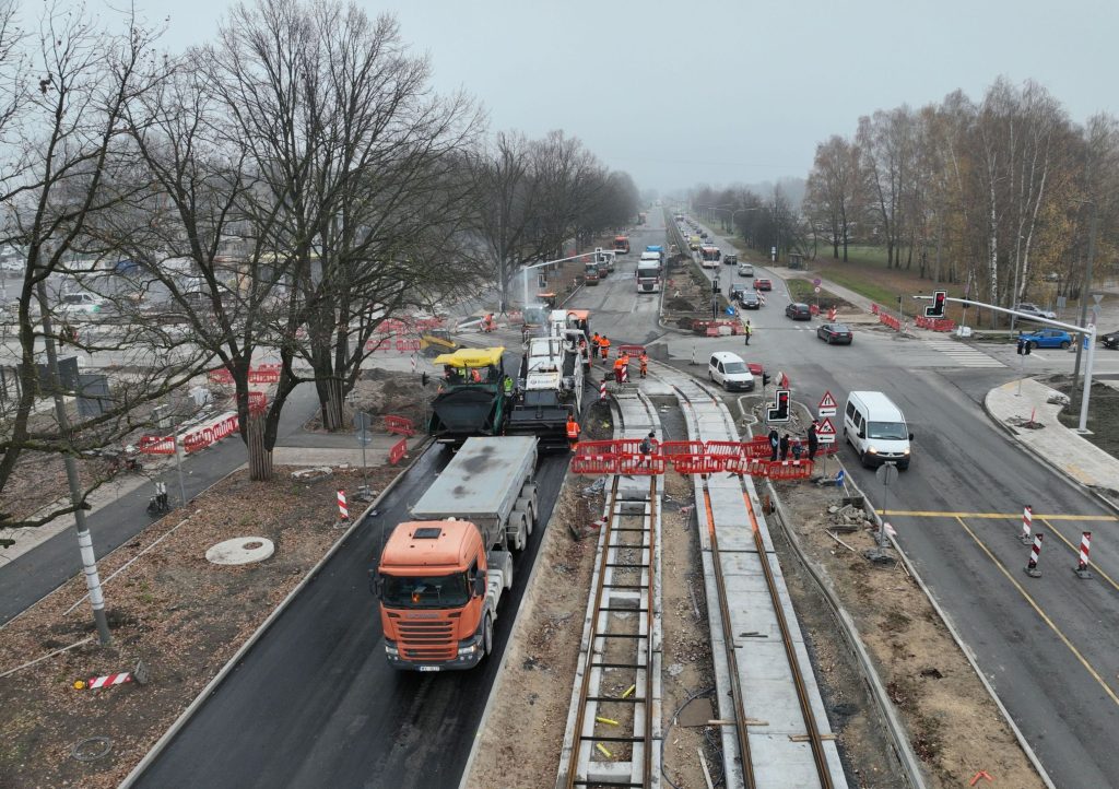 7.tramvaja līnijas pagarinājuma izbūve (Latgales iela, Višķu iela,Lokomotīves iela) - Bike path, Railroad, Street - construction photos