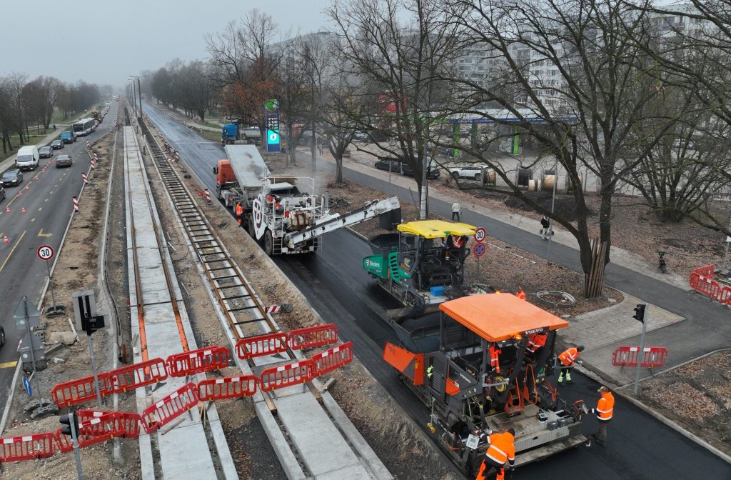 7.tramvaja līnijas pagarinājuma izbūve (Latgales iela, Višķu iela,Lokomotīves iela) - Bike path, Railroad, Street - construction photos