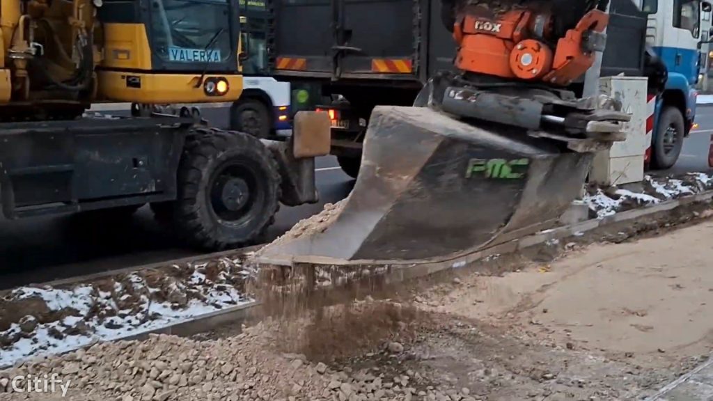 7.tramvaja līnijas pagarinājuma izbūve (Latgales iela, Višķu iela,Lokomotīves iela) - Bike path, Railroad, Street - construction photos