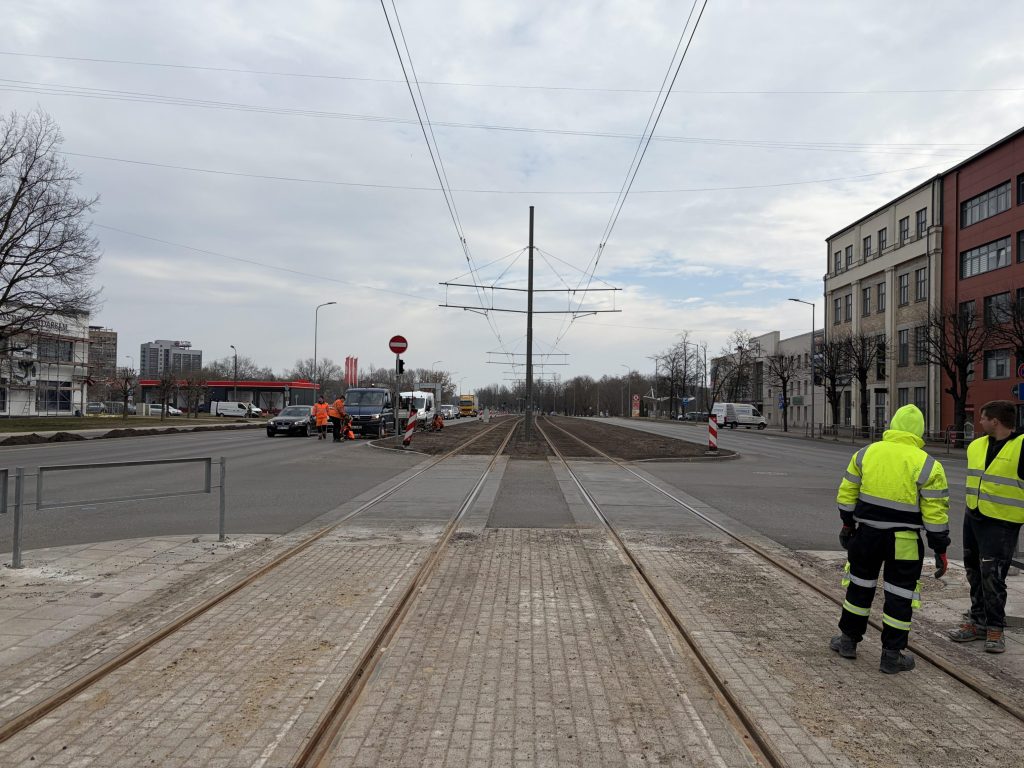 7.tramvaja līnijas pagarinājuma izbūve (Latgales iela, Višķu iela,Lokomotīves iela) - Jalgrattatee, Raudtee, Tänav - ehituse fotod