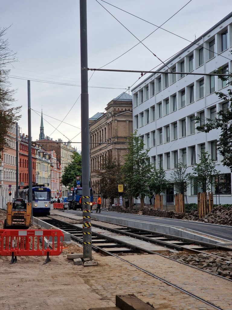 Tramvaju infrastruktūras pārbūve posmā no Ausekļa ielas loka līdz Aspazijas bulvāra/Radio ielas krustojumam (Kronvalda bulvāris, Zigfrīda Annas Meierovica bulvāris, Aspazijas bulvāris) - Dzelzceļš, Iela - būvdarbu attēli