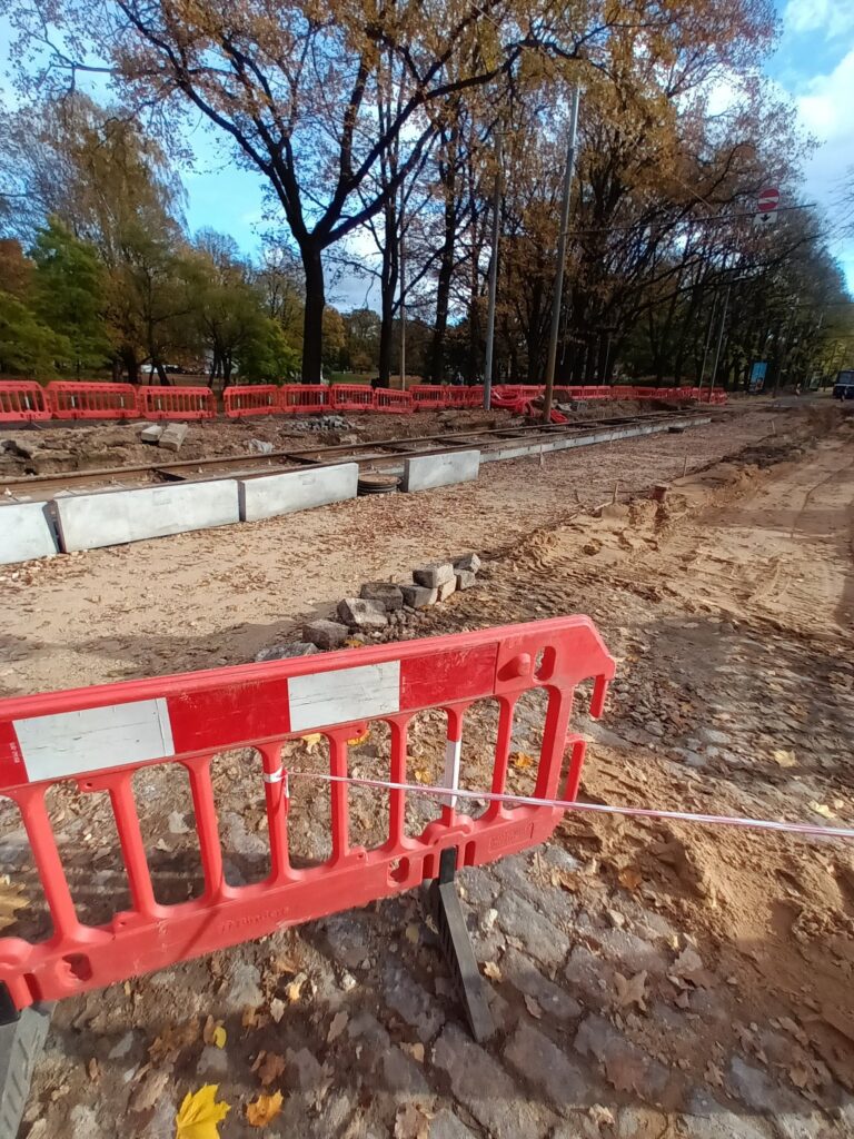 Tramvaju infrastruktūras pārbūve posmā no Ausekļa ielas loka līdz Aspazijas bulvāra/Radio ielas krustojumam (Kronvalda bulvāris, Zigfrīda Annas Meierovica bulvāris, Aspazijas bulvāris) - Dzelzceļš, Iela - būvdarbu attēli