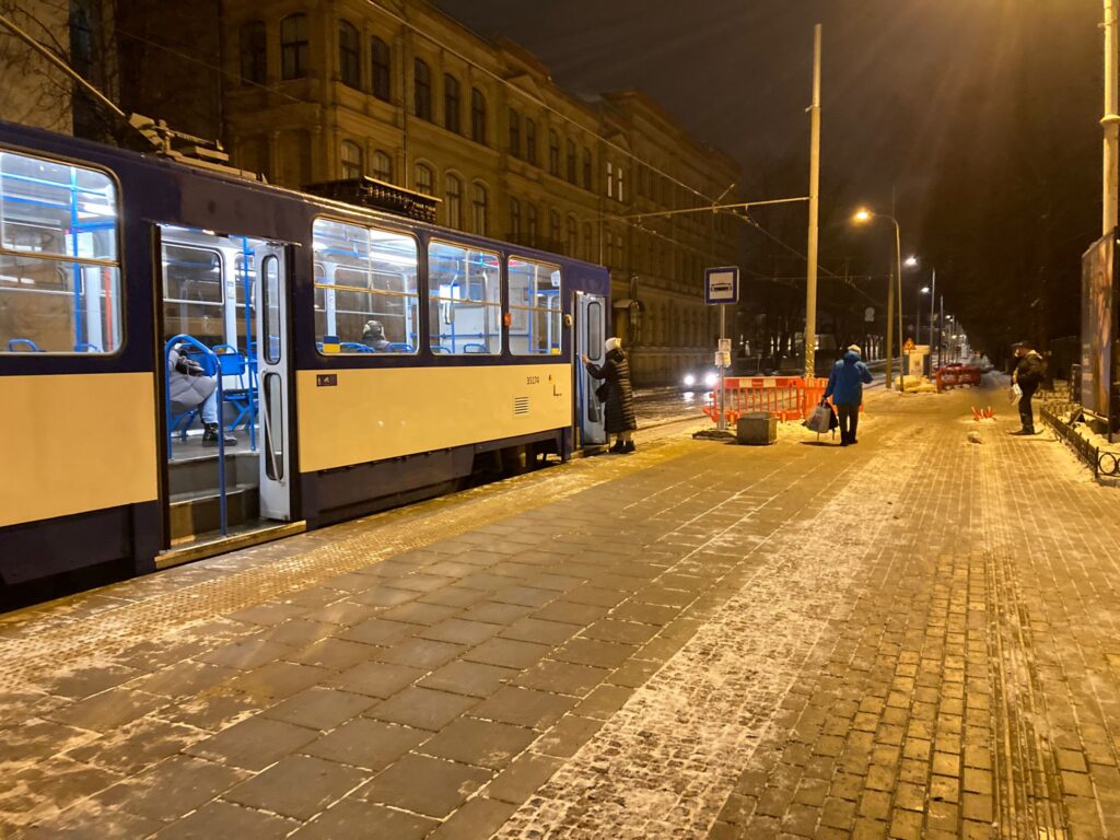 Tramvaju infrastruktūras pārbūve posmā no Ausekļa ielas loka līdz Aspazijas bulvāra/Radio ielas krustojumam (Kronvalda bulvāris, Zigfrīda Annas Meierovica bulvāris, Aspazijas bulvāris) - Dzelzceļš, Iela - būvdarbu attēli