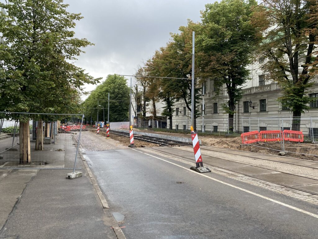 Tramvaju infrastruktūras pārbūve posmā no Ausekļa ielas loka līdz Aspazijas bulvāra/Radio ielas krustojumam (Kronvalda bulvāris, Zigfrīda Annas Meierovica bulvāris, Aspazijas bulvāris) - Dzelzceļš, Iela - būvdarbu attēli