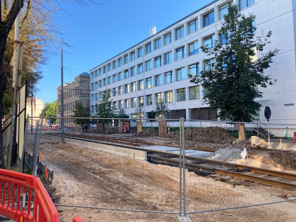 Tramvaju infrastruktūras pārbūve posmā no Ausekļa ielas loka līdz Aspazijas bulvāra/Radio ielas krustojumam (Kronvalda bulvāris, Zigfrīda Annas Meierovica bulvāris, Aspazijas bulvāris) - Dzelzceļš, Iela - būvdarbu attēli