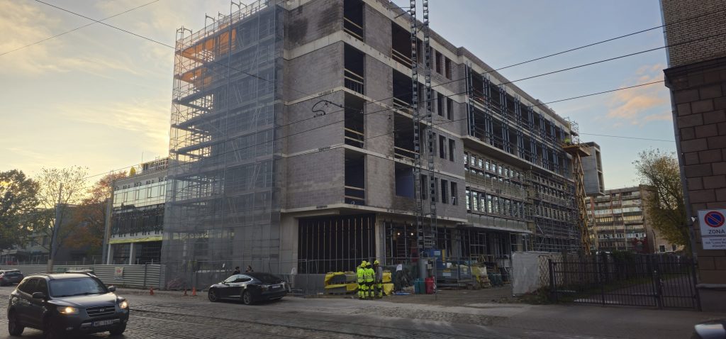 Veselības centrs 4 medicīnas komplekss (Krišjāņa Barona iela 119) - Hospital - construction photos