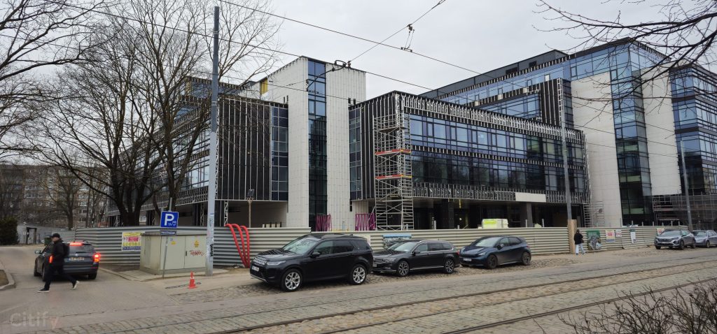 Veselības centrs 4 medicīnas komplekss (Krišjāņa Barona iela 119) - Haigla - ehituse fotod