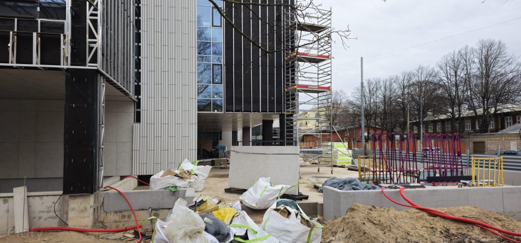 Veselības centrs 4 medicīnas komplekss (Krišjāņa Barona iela 119) - Haigla - ehituse fotod
