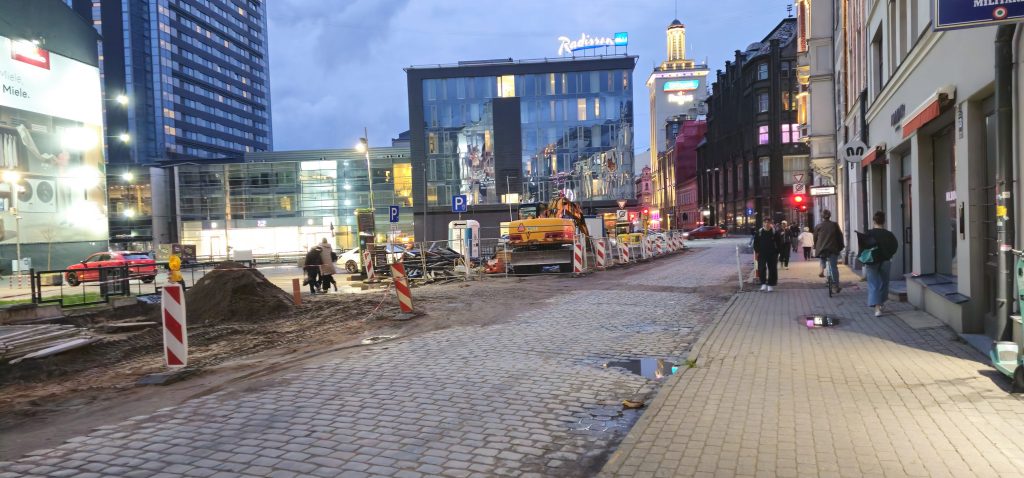 Velojoslu ierīkošana Dzirnavu ielas posmā no Tērbatas ielas līdz Skolas ielai (Dzirnavu iela) - Bike path - construction photos