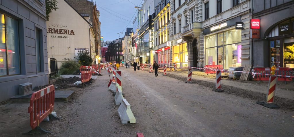 Velojoslu ierīkošana Dzirnavu ielas posmā no Tērbatas ielas līdz Skolas ielai (Dzirnavu iela) - Bike path - construction photos