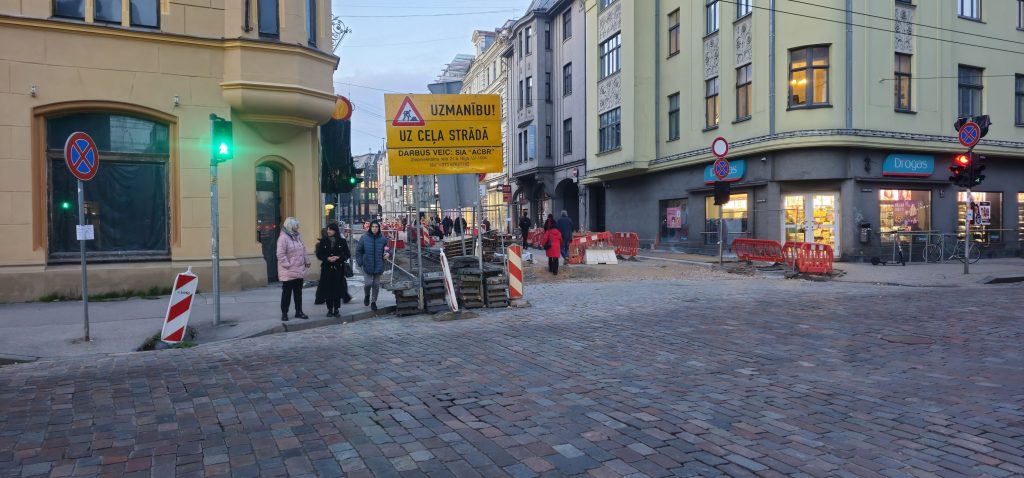 Velojoslu ierīkošana Dzirnavu ielas posmā no Tērbatas ielas līdz Skolas ielai (Dzirnavu iela) - Bike path - construction photos