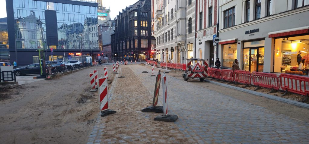 Velojoslu ierīkošana Dzirnavu ielas posmā no Tērbatas ielas līdz Skolas ielai (Dzirnavu iela) - Bike path - construction photos