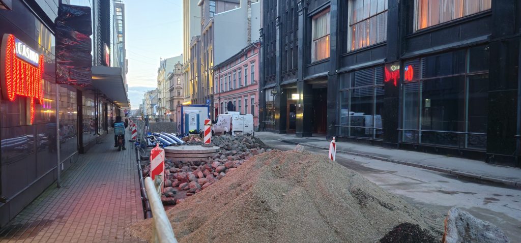 Velojoslu ierīkošana Dzirnavu ielas posmā no Tērbatas ielas līdz Skolas ielai (Dzirnavu iela) - Bike path - construction photos