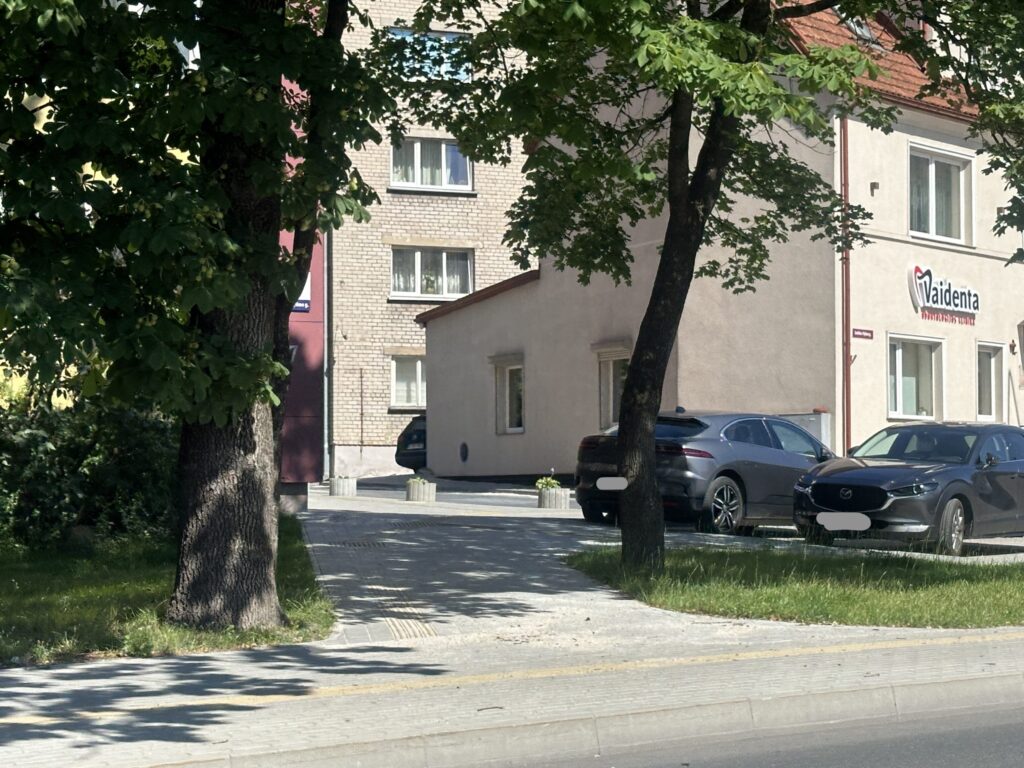 Kiemų sutvarkymas (J. Janonio g. 26, 28, Malūnininkų g. 2, Švyturio g. 8, 10, Smilties Pylimo g. 3, Sportininkų g. 5, 9) - Pedestrian path, Street - construction photos