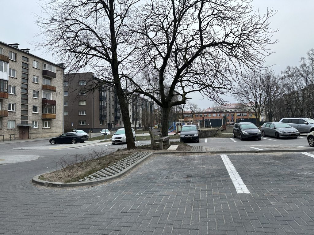 Kiemų sutvarkymas (J. Janonio g. 26, 28, Malūnininkų g. 2, Švyturio g. 8, 10, Smilties Pylimo g. 3, Sportininkų g. 5, 9) - Pedestrian path, Street - construction photos