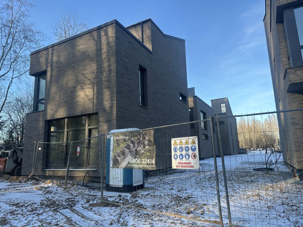 Visorių 21 (Visorių g. 21) - Row housing - construction photos