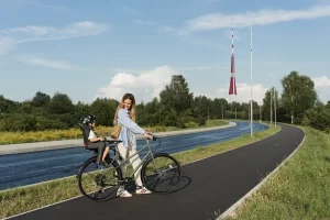 Gājēju un velosipēdu ceļš Jumpravas krastmalā un Televīzijas iela vizualizācija