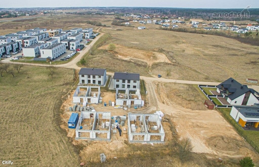 Skalvos g. namai (Skalvos g. 28, 30) - Row housing - construction photos