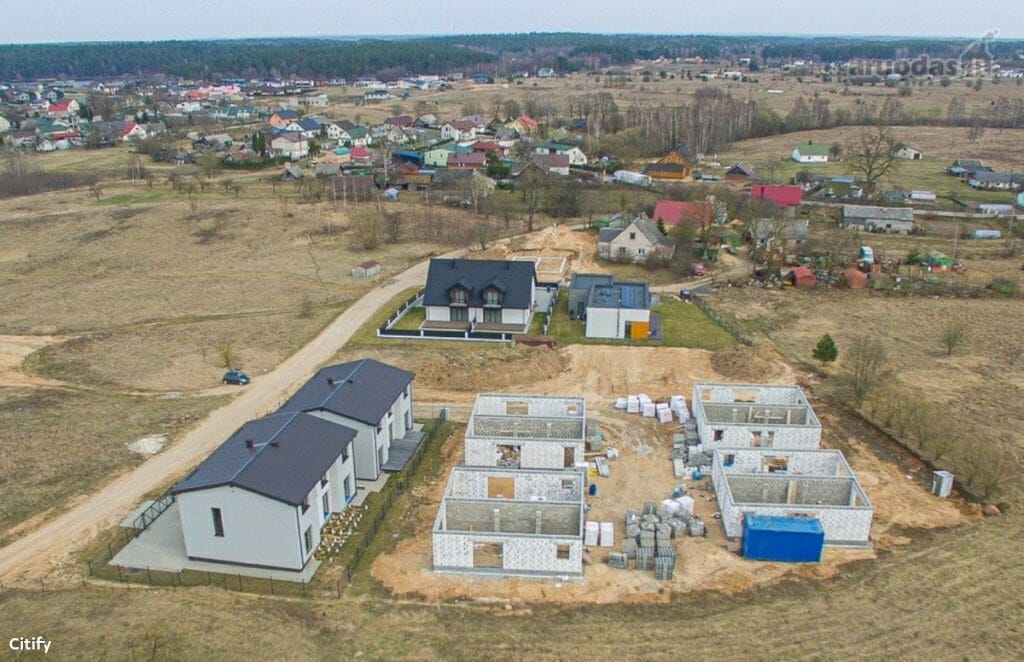 Skalvos g. namai (Skalvos g. 28, 30) - Row housing - construction photos