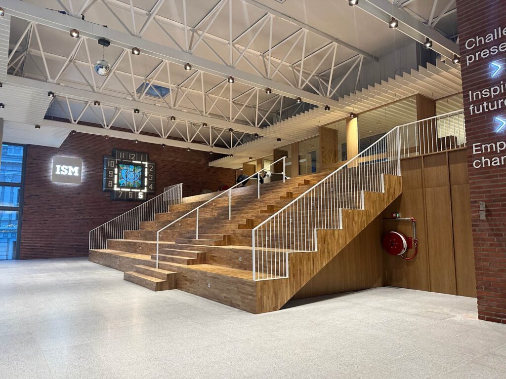 ISM universitetas (buv. Centrinis paštas) (Gedimino pr. 7) - Higher education - construction photos