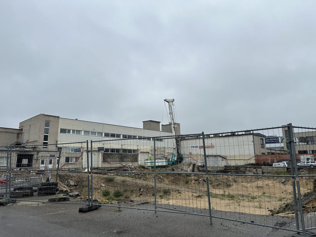 Off! (Smolensko g. 5) - Hotell, Korterelamu, Büroohoone - ehituse fotod