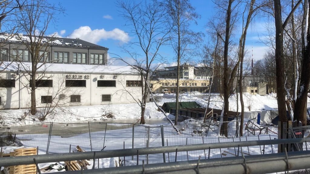 Gājēju un velosipēdu tilts pār Kīleveina grāvi (Dēļu iela) - Sild - ehituse fotod