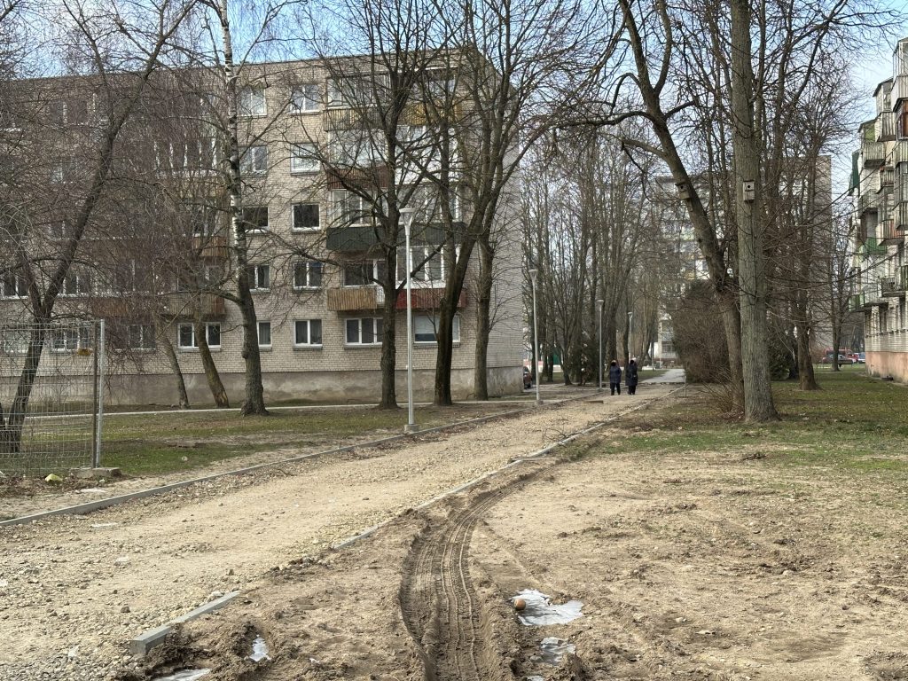 Kauno g. 29, 31, 33, 35, 39, 39A, 41 kiemas (Kauno g. 29, 31, 33, 35, 39, 39A, 41) - Road - construction photos