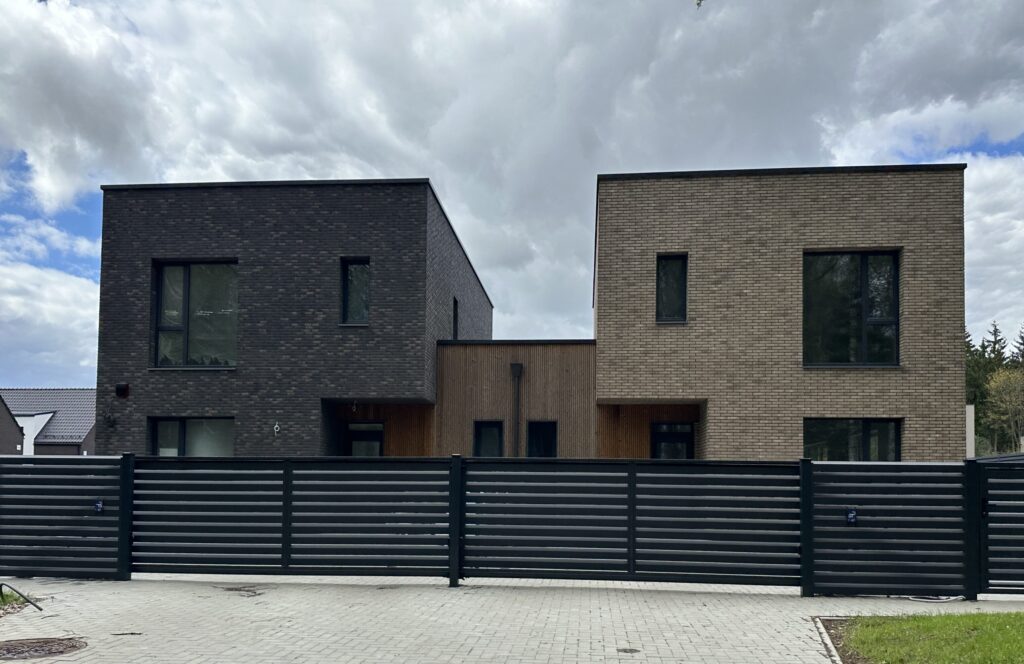 Visorių septintukas (Onos Lukauskaitės Poškienės g. 16, 18, 20, 22, Prano Ancevičiaus g. 15, 17, 19) - Row housing - construction photos