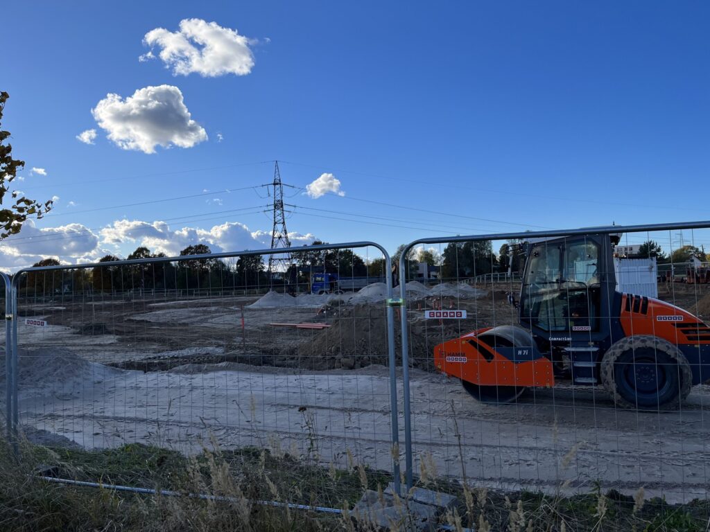 Juglas iela 95 (Juglas iela 95) - Car wash, Food services, Office center - construction photos