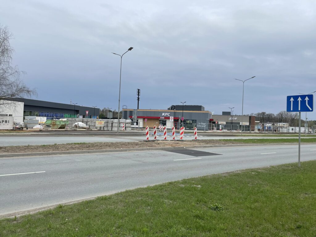 Juglas iela 95 (Juglas iela 95) - Car wash, Food services, Office center - construction photos