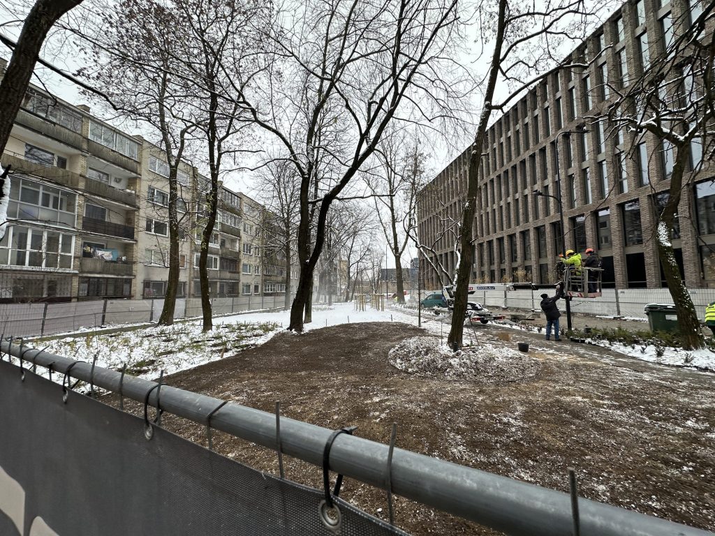 Algirdo g. 41 skveras (Algirdo g. 41) - Square - construction photos