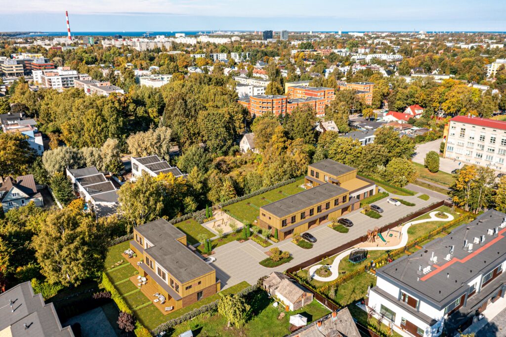 Räägu 16, 18 (Räägu 16, 18) - Ridaelamu - visuaalne