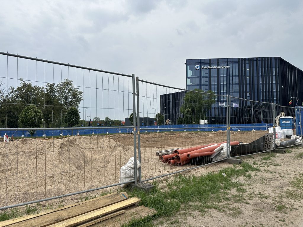 Sklandytojai (Sklandytojų g. 1) - Prekybos centras - statybų nuotraukos