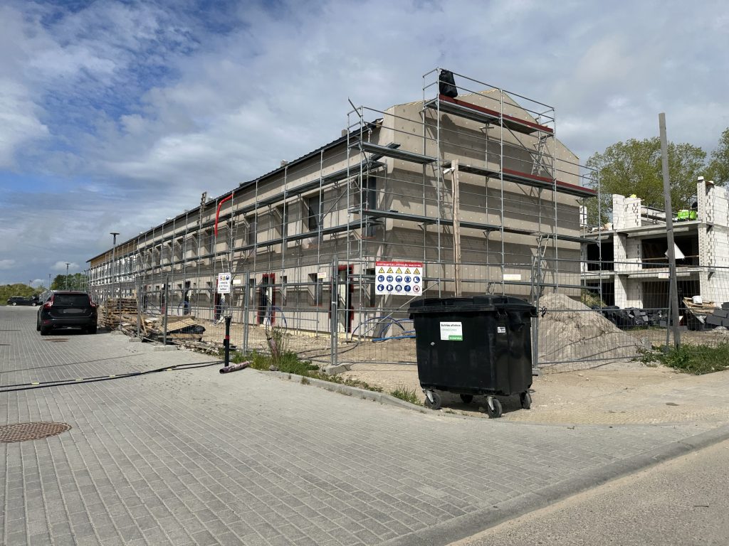 Medeinos g. namai (Medeinos g. 1) - Sublokuoti namai - statybų nuotraukos