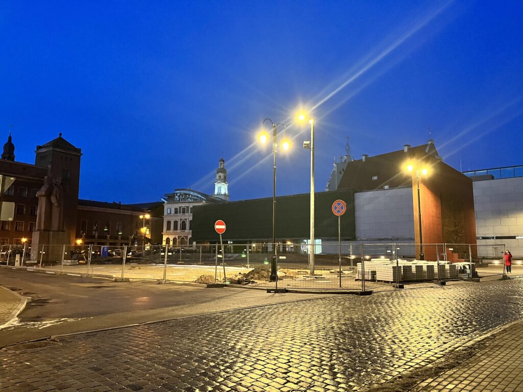 Latviešu strēlnieku laukuma labiekārtojuma darbi I kārta (Latviešu strēlnieku laukums 3) - Square - construction photos
