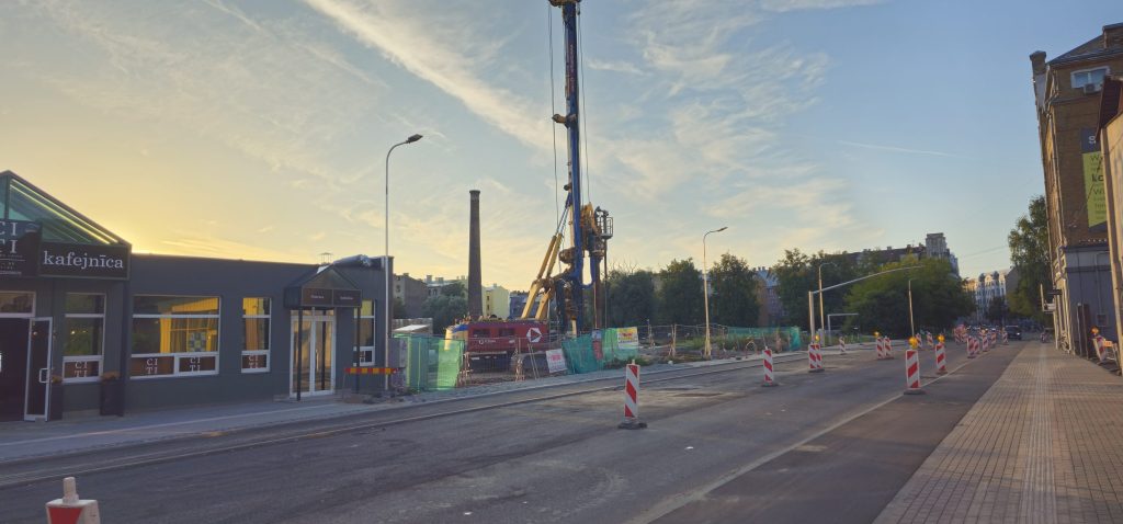 Lāčplēša Plaza - 1. kārta - Lāčplēša iela 76 (Lāčplēša iela 76) - Verslo centras - statybų nuotraukos
