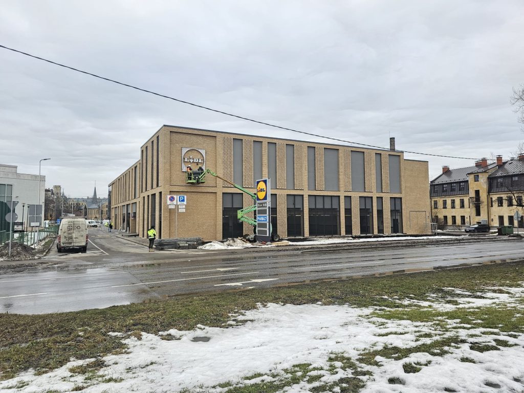 Lāčplēša skvērs - 1. kārta - LIDL - Lāčplēša iela 76 (Lāčplēša iela 76) - Tirdzniecības centrs - būvdarbu attēli