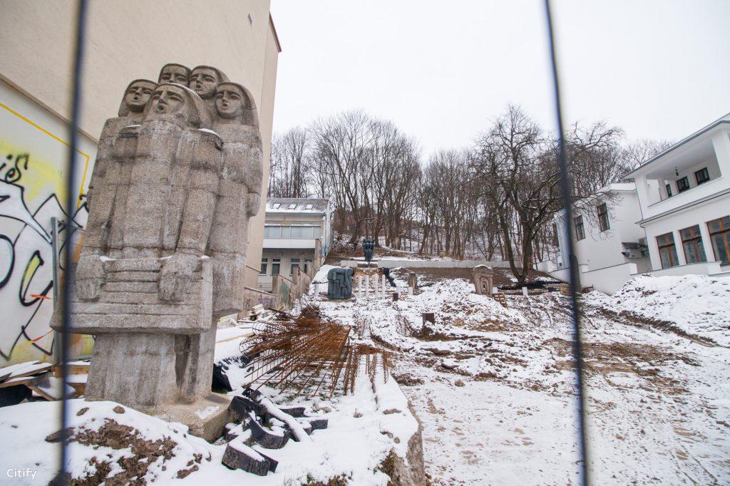 Menkės skverelis (V. Putvinskio g.) - Parkas - statybų nuotraukos