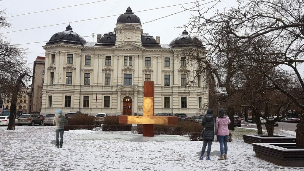 Piemineklis Gunāram Astram (Tērbatas iela 2a) - Square - visualization