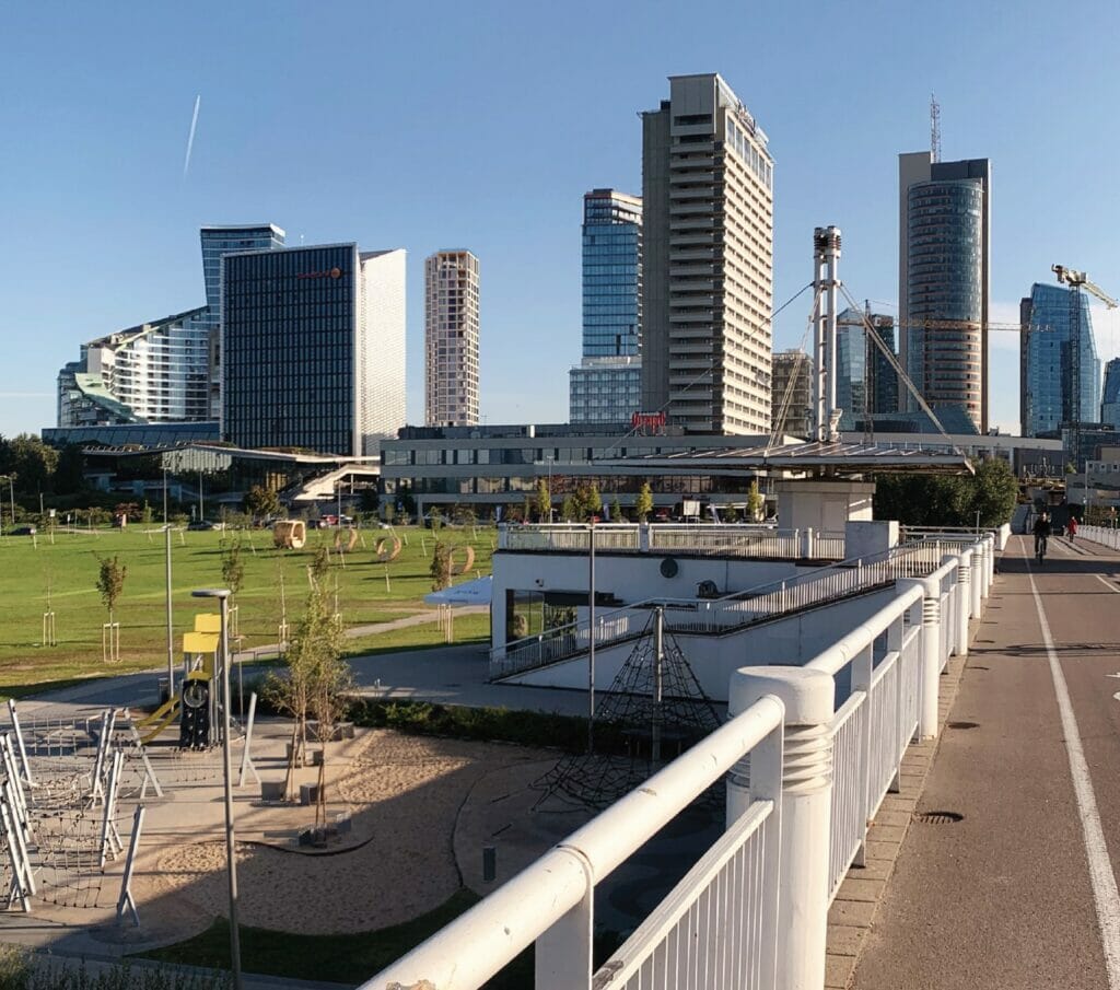 Krokuvos g. 24, 26 (Krokuvos g. 24, 26) - Multi apartment, Office center - visualization