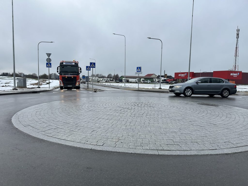 Nesvyžiaus g. rekonstrukcija (Nesvyžiaus g.) - Iela - būvdarbu attēli