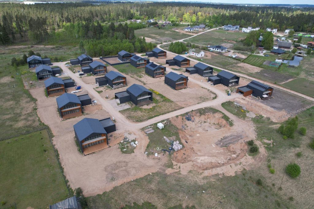 Alksnių g. 2, 4, 6, 7, 8, 9, 10, 11, 12, 13, 14, 15, 16, 18, 20, 22, 24, 26 (Alksnių g. 2, 4, 6, 7, 8, 9, 10, 11, 12, 13, 14, 15, 16, 18, 20, 22, 24, 26) - Private house community - construction photos