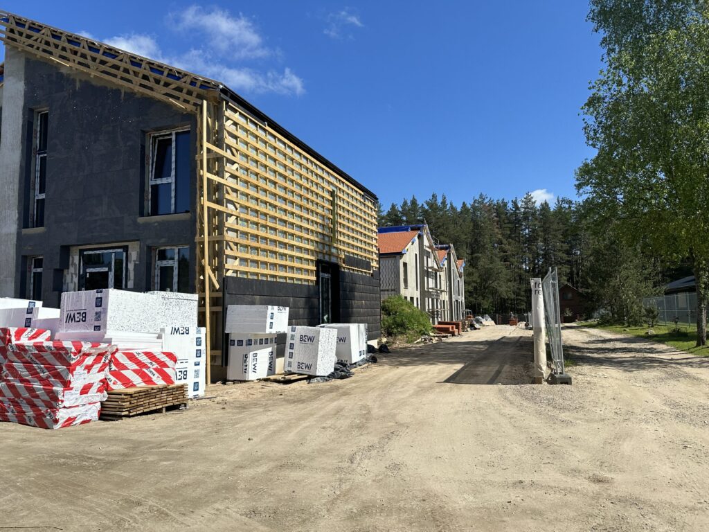 For-rest (Meiriškių g. 25) - Sublokuoti namai - statybų nuotraukos